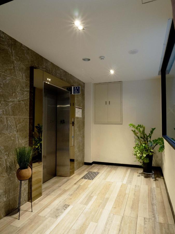 Hotel Brown - Chihkan Branch Тайнан Екстериор снимка