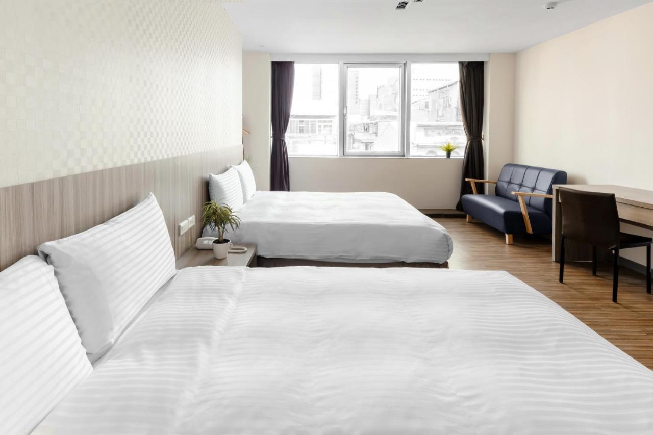 Hotel Brown - Chihkan Branch Тайнан Екстериор снимка