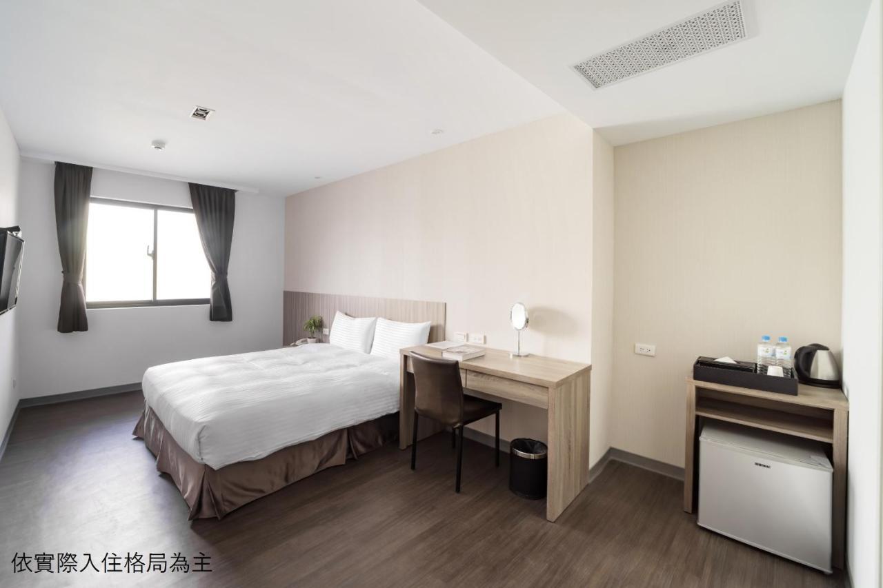 Hotel Brown - Chihkan Branch Тайнан Екстериор снимка