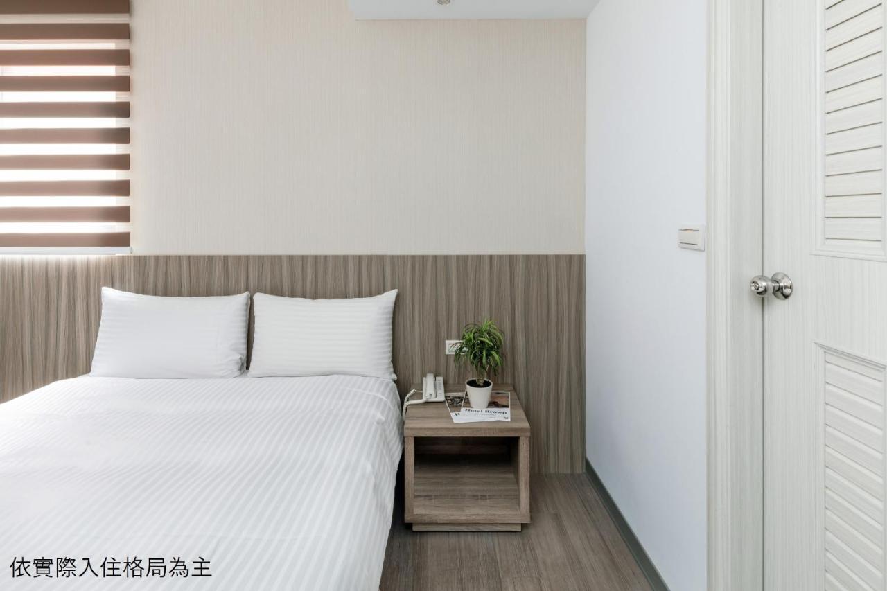 Hotel Brown - Chihkan Branch Тайнан Екстериор снимка