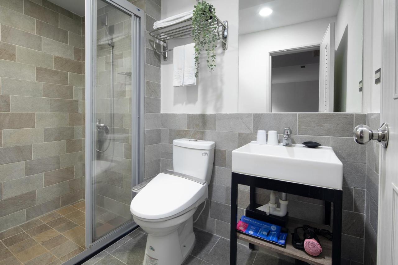 Hotel Brown - Chihkan Branch Тайнан Екстериор снимка